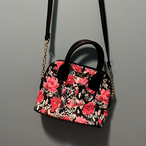 Betsey Johnson bag last price drop - Picture 3 of 4